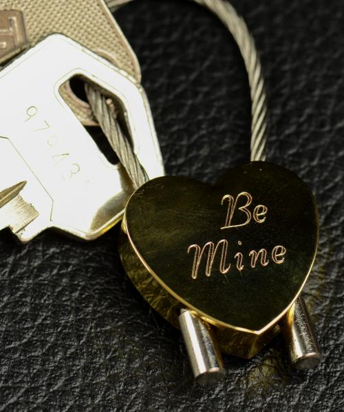 Heart-shaped keyring engraved with a rotary engraver
