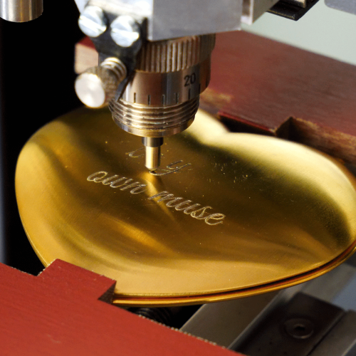 Pocket mirror engraving