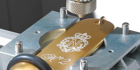 personalized engraving : hotel room key tag